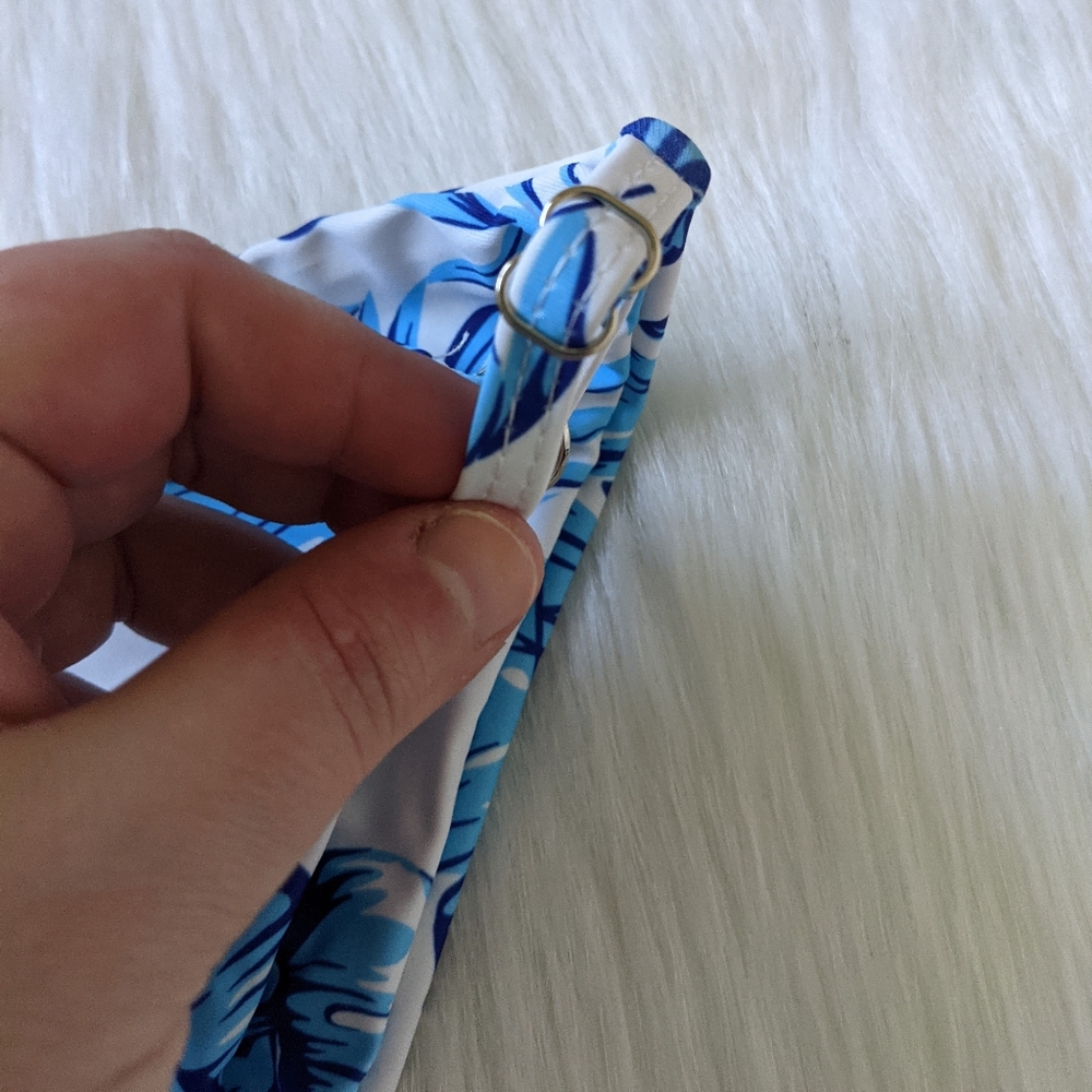 Blue and white tropical leaf print bikini bottom - Picture 3 of 5